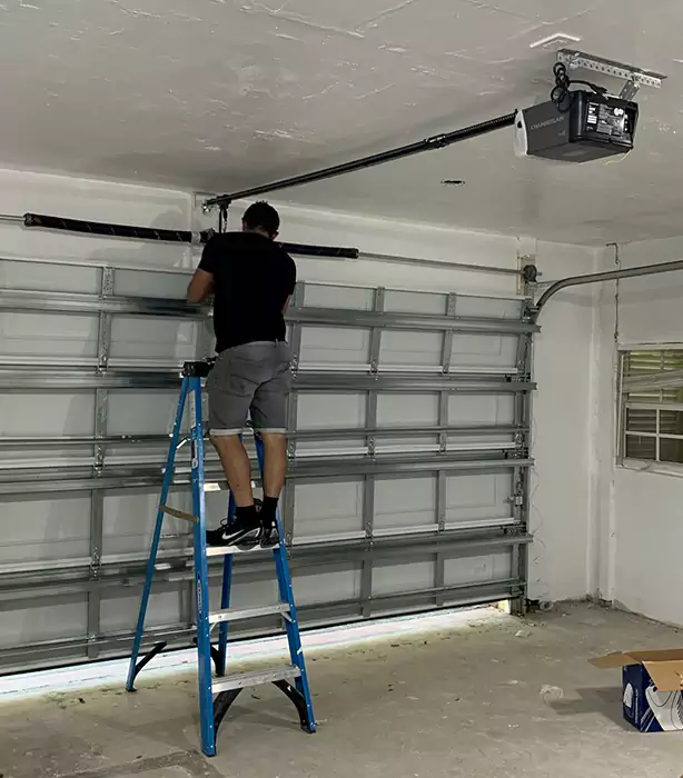 Commercial Garage Door Repair in Oakland, FL