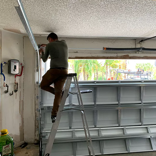 Experienced Garage Door Installation Experts in Oakland, FL