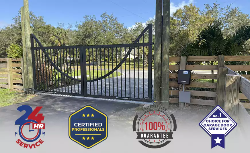 Wrought Iron Fence Repair And Painting in Oakland, FL